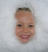 Lassen sich positive Stimmungen im Bad auf das Wasser übertragen? Lassen sich positive Stimmungen im Bad auf das Wasser übertragen?