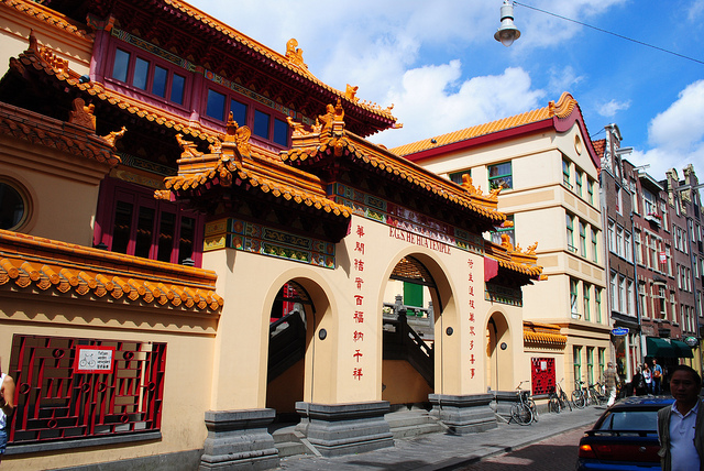 Der Fo-Guang-Shan-He-Hua-Tempel in Chinatown Amsterdam Der Fo-Guang-Shan-He-Hua-Tempel in Chinatown Amsterdam
