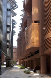 Schattige Gässchen in Masdar Citiy, Orte die zum Verweilen einladen