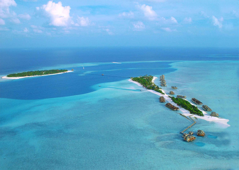 Rangali Island, ca. 700 Kilometer südwestlich von Sri Lanka gelegen, ist nur mit einem Wasserflugzeug erreichbar Rangali Island, ca. 700 Kilometer südwestlich von Sri Lanka gelegen, ist nur mit einem Wasserflugzeug erreichbar