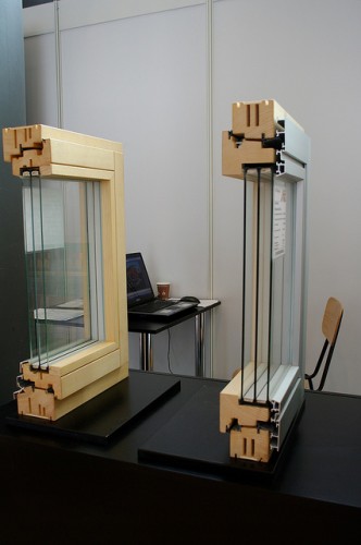 Passivhausfenster aus Holz und Aluminium mit 3-Scheibenverglasung. (Foto: Tönu Mauring)