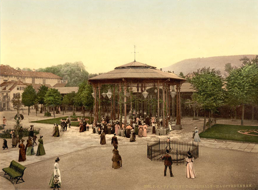 Historische Ansichtskarte der Trinkhalle mit Heilquelle (Hauptbrunnen) in Bad Pyrmont um 1890 Historische Ansichtskarte der Trinkhalle mit Heilquelle (Hauptbrunnen) in Bad Pyrmont um 1890