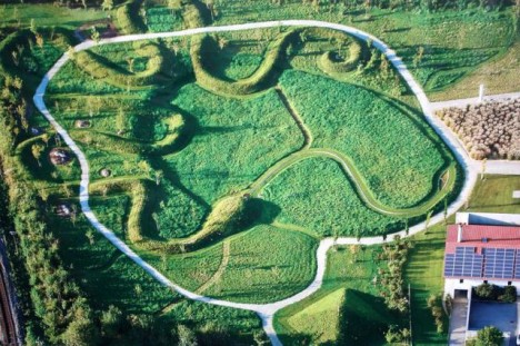 Feng Shui Naturfriedhof in Fürstenzell bei Passau aus der Vogelperspektive
