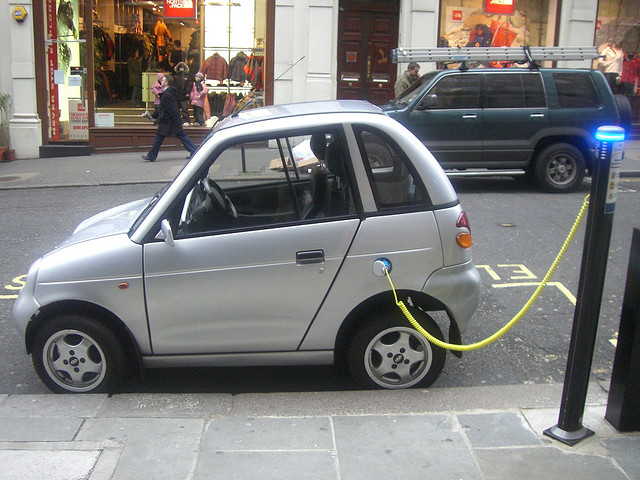 Elektroauto an der "Zapfsäule": Sieht so unsere zukunft aus?