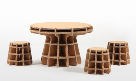 Spielzeug und Kindermöbel aus Pappe von Masahiro Minami