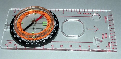Einen Kartenkompass erhalten Sie u.a. im www.fengshui-beratershop.de Foto: H.Seipel