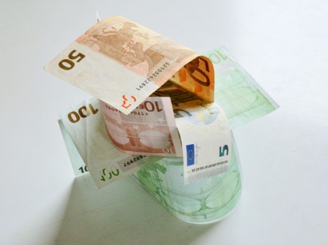 Unser derzeitiges Finanzsystem ist ein Kartenhaus. Foto (C) Irmgard Brottrager