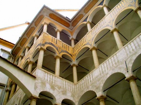 Historischer Innenhof in der Grazer-Altstadt, Foto (C) Irmgard Brottrager