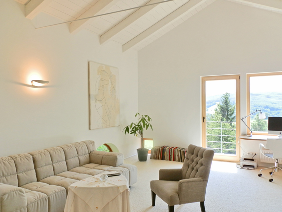 Privater Ruhe- und Leseraum im Mödling, Foto (C) + Planung: Irmgard Brottrager