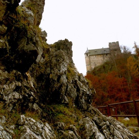 Burgruine Gösting mit Jungfernsprung, Foto (C) Irmgard Brottrager