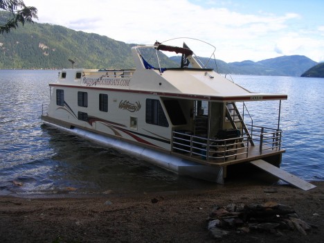 Mal was anderes: Urlaub auf einem Hausboot