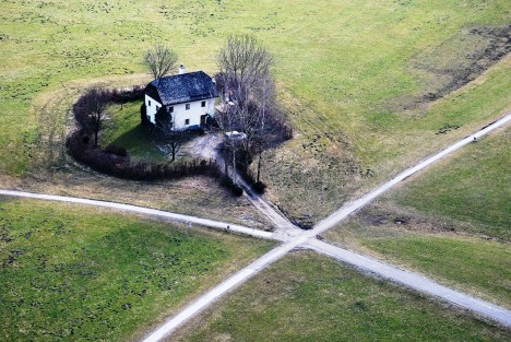 Eine Hauslage in unberührter Natur muss man mögen. Dazu ist sie noch verkehrstechnisch günstig. Foto: CC-0, Public Domain via pixabay.com by Gaetringen