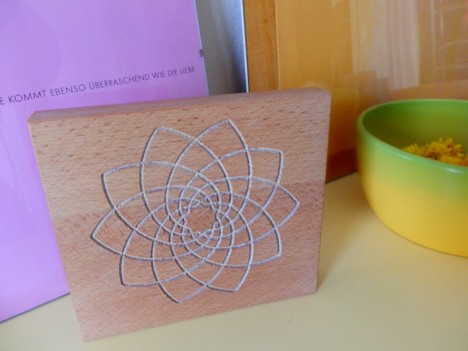 Doppelte Venusblume, Gravur in Holz von Josef Loitzenbauer , Foto (C) Irmgard Brottrager