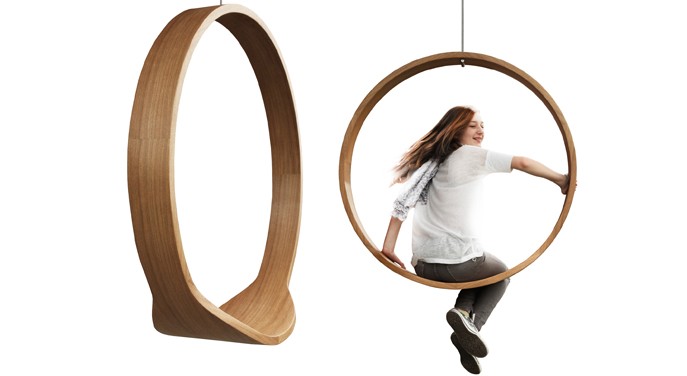 Der "SWING circle rocking chair" der polnischen Designerin Iwona Kosicka