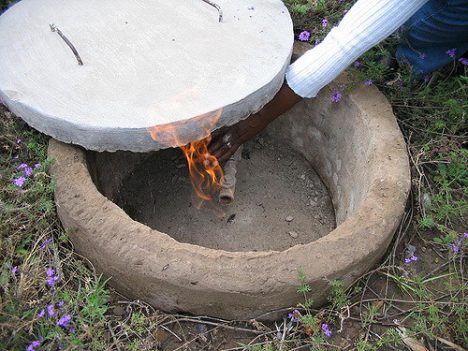 Biogas ist brennbar. Foto (C) SuSanA Secretariat / flickr