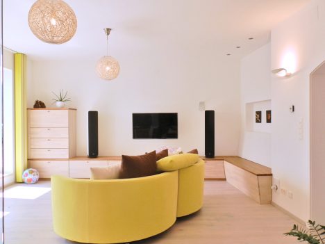 Blick Richtung TV-Wandr, Raum(mit)gestaltung + Foto (C) Irmgard Brottrager