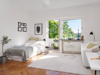 Skandinavisches Wohnzimmer: Helle Farben sorgen auch in der dunklen Jahreszeit für mehr Freundlichkeit in den Räumen.