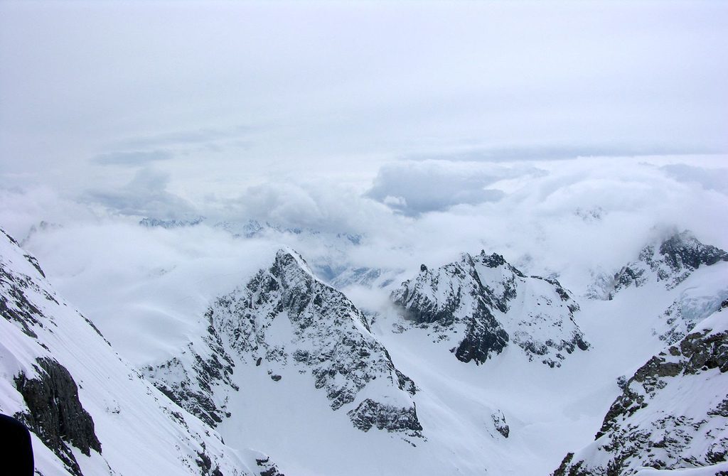 Weißer Himmel über weißem Schnee, Foto (C) Navdeep Raj / flickr CC BY 2.0
