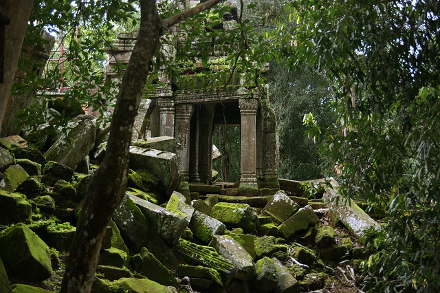Ausschnitt aus dem Gebäudekomplex Ta Prohm bei Angkor Wat, Foto: Allie_Caulfield / flickr CC BY 2.0
