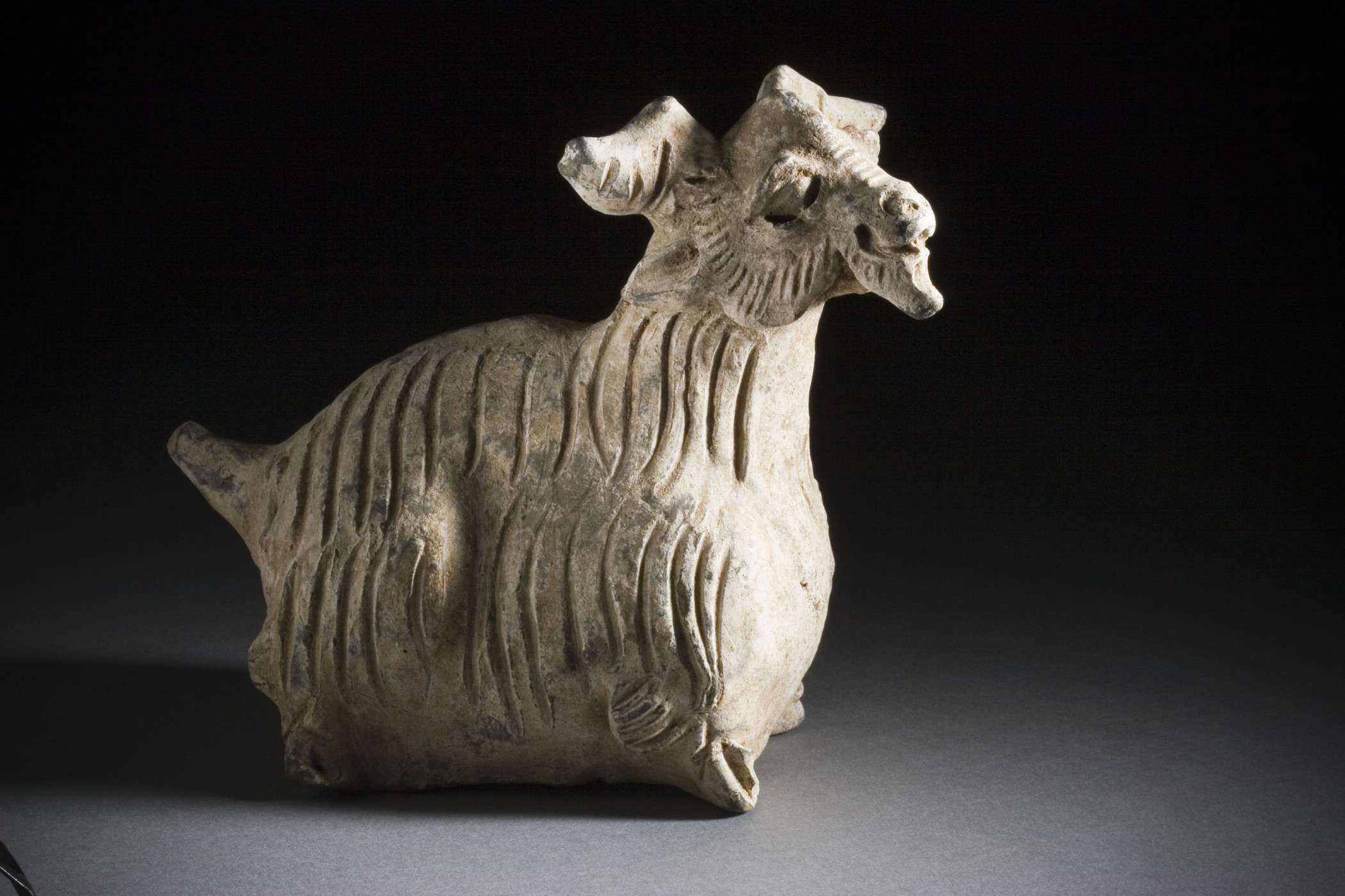 Ziege - Chinesisches Tierkreiszeichen, Skulptur aus der Yuan Dynastie, China, 1279-1368